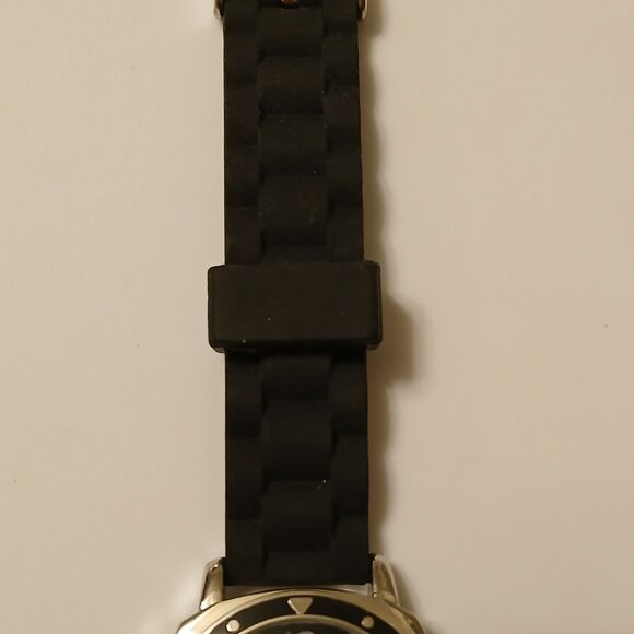 Undee Bandz Women's Heart Accent Dial Black Watch Japan Movt - Picture 13 of 14